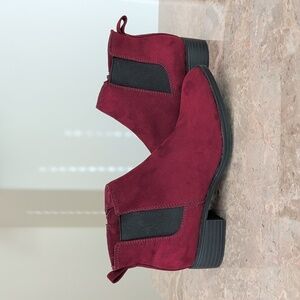 SO Red Ankle Booties